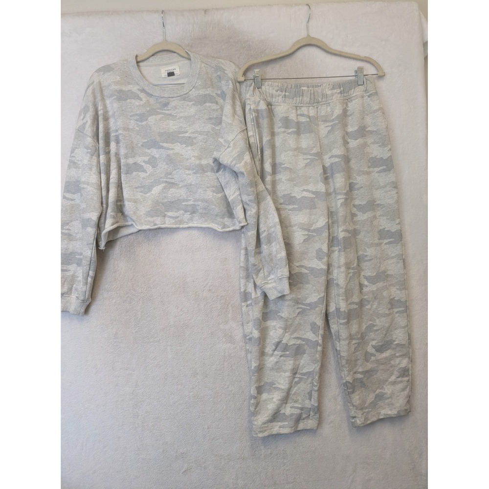 American Eagle Sweatshirt Joggers Set Women's XS Gray Camo Cropped Raw Hem